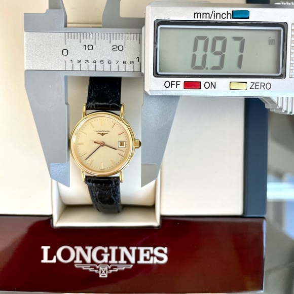 LONGINES 🐎 Ladies Mini Watch Presencé. Gold & Black. NEW + Box. - Picture 4 of 10